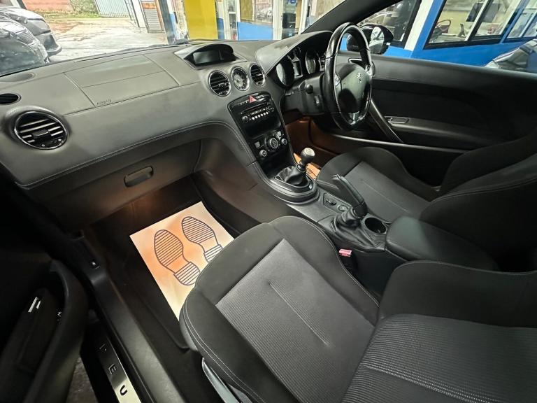 2013 Peugeot RCZ 2.0 HDi Sport Coupe 2dr Diesel Manual Euro 5 (163 ps) COUPE Diesel Manual