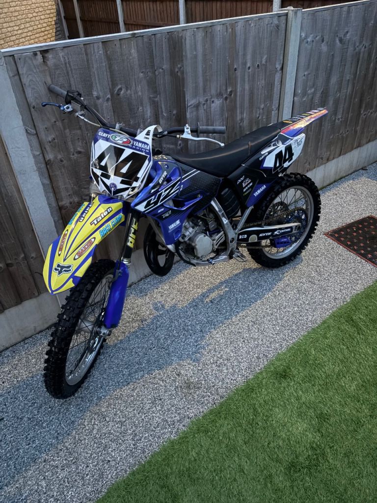 Yz 125 ( kx cr Yz rm ktm crf kxf yzf rmz )