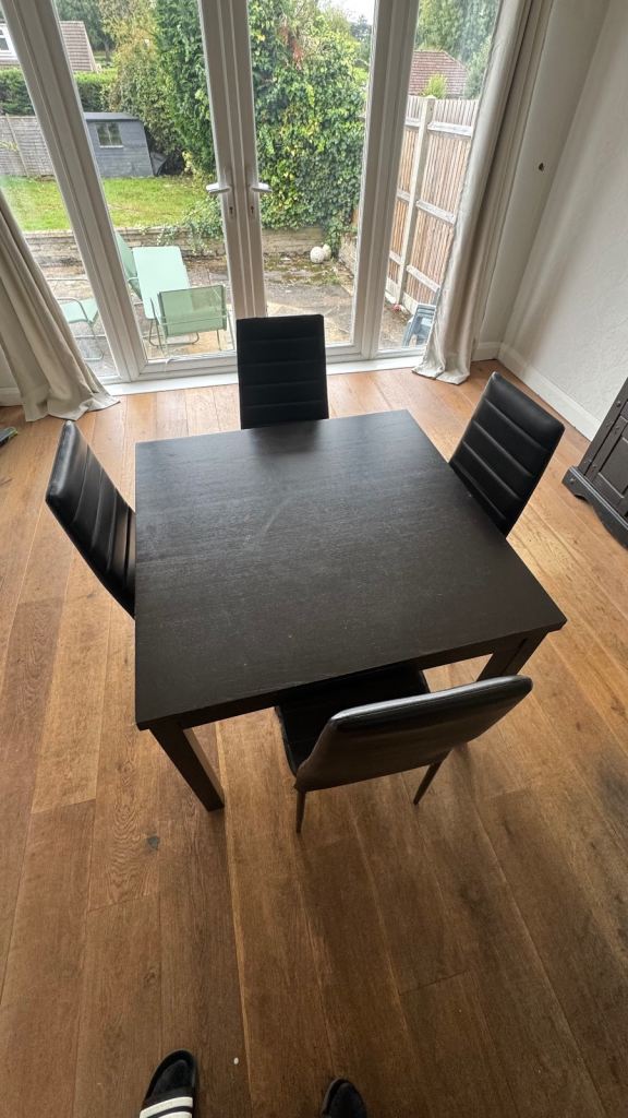 6 seater extendable dining table 