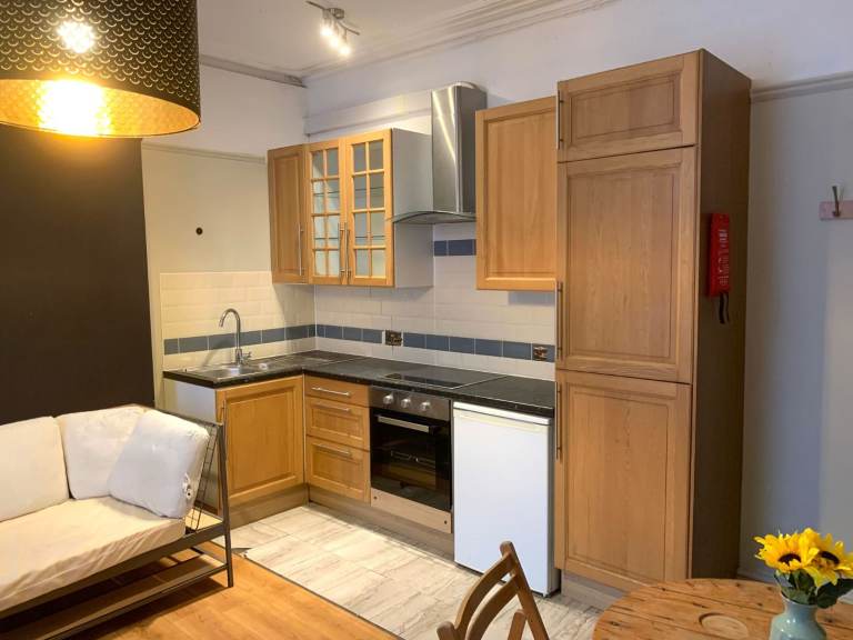 Studio Room In West Bridgford.