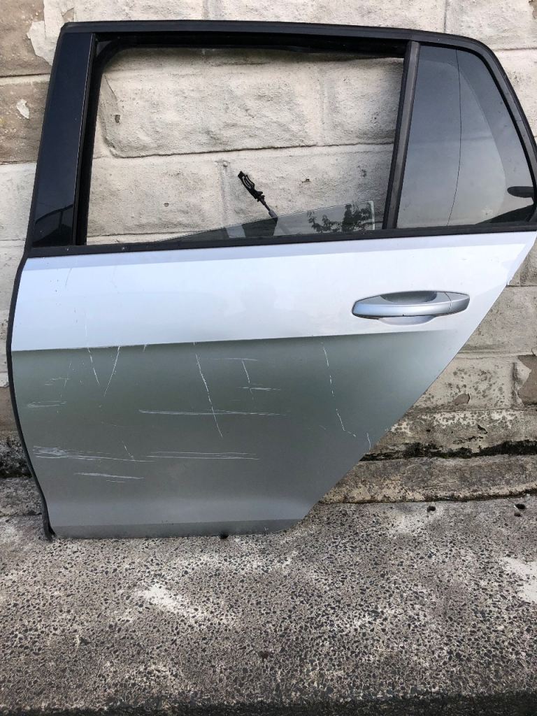VW Golf Mk7 Reflex Silver Door (Scratched)