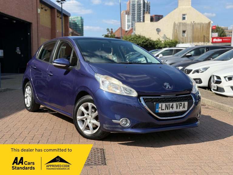 2014 Peugeot 208 1.2 VTi Active Euro 5 5dr HATCHBACK Petrol Manual