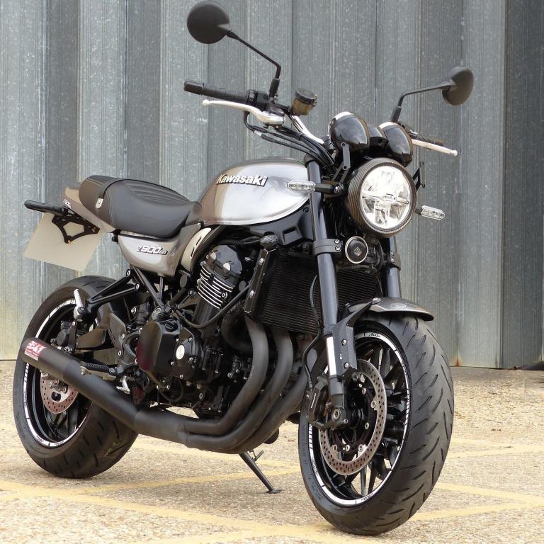 2021 KAWASAKI Z900 RS, A GLORIOUS EXAMPLE OF SUPERB MOTORCYCLE.