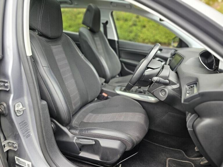 2019 Peugeot 308 SW PureTech Allure Estate Petrol Manual