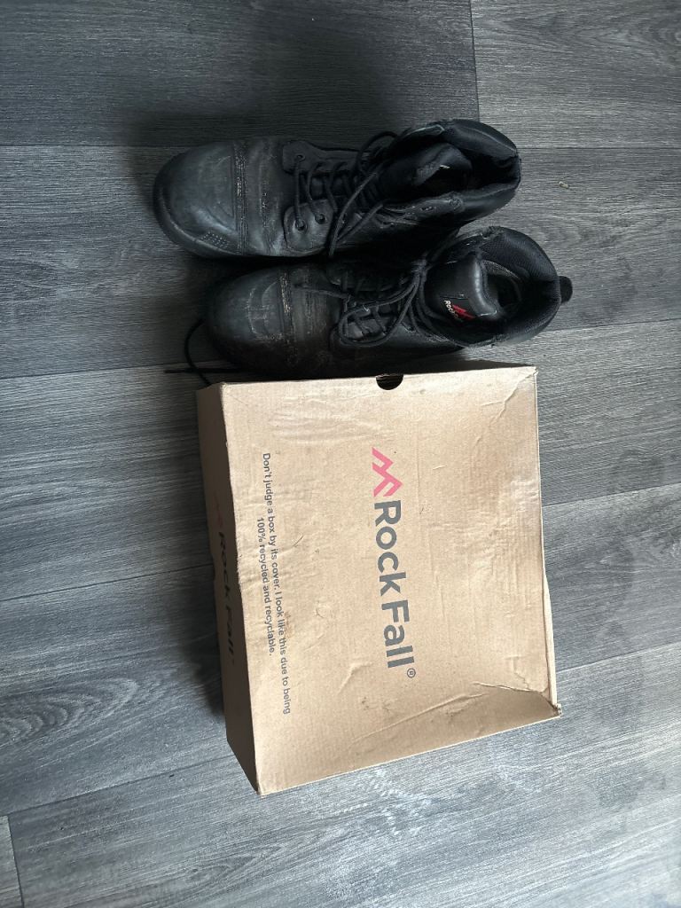 Rockfall safety boots