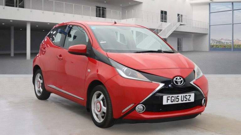 2015 Toyota AYGO 1.0 VVT-i X-Pression 5dr x-shift HATCHBACK PETROL Automatic