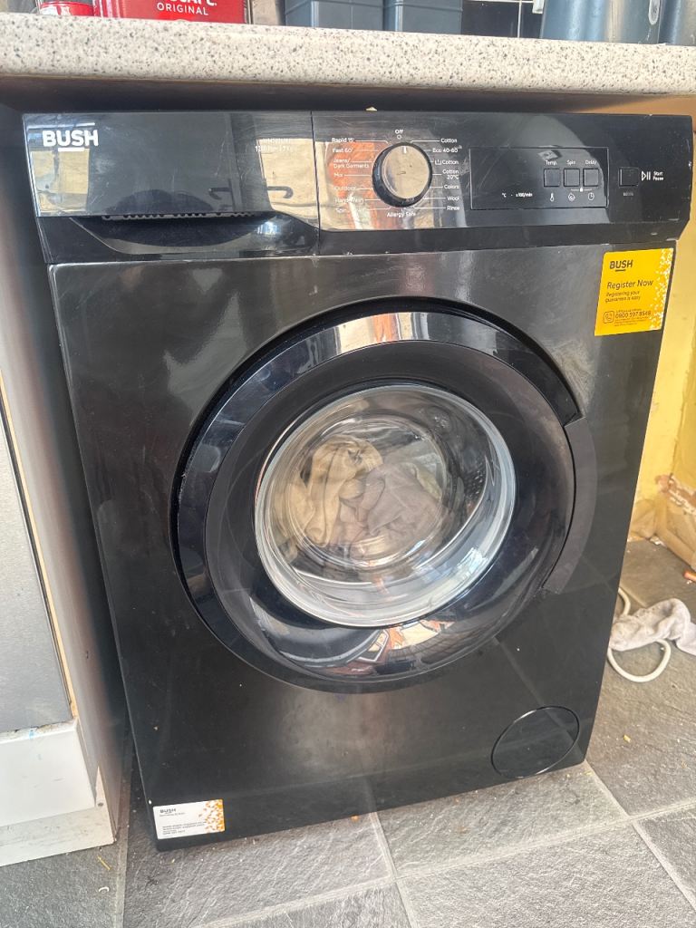 Bush Black Washing Machine – Good Condition
