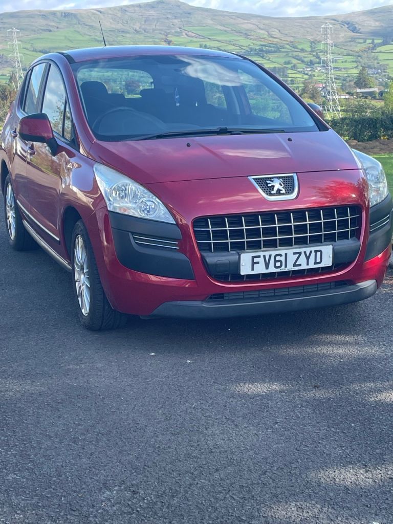 Peugeot, 3008, Hatchback, 2012, Manual, 1560 (cc), 5 doors