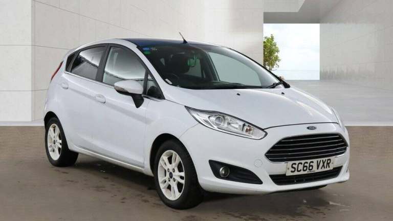 2017 Ford Fiesta 1.25 82 Zetec White 5dr HATCHBACK PETROL Manual