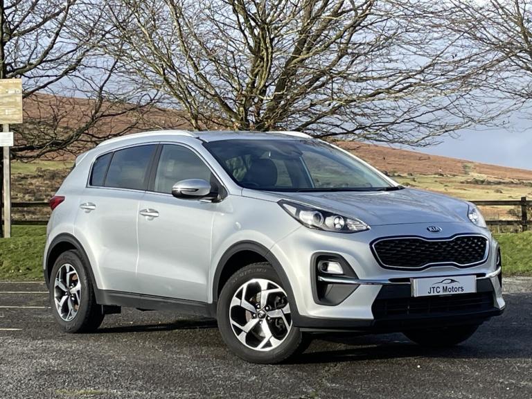 KIA SPORTAGE 1.6 GDi ISG 2 5dr Man, silver, petrol + great value SUV 2022