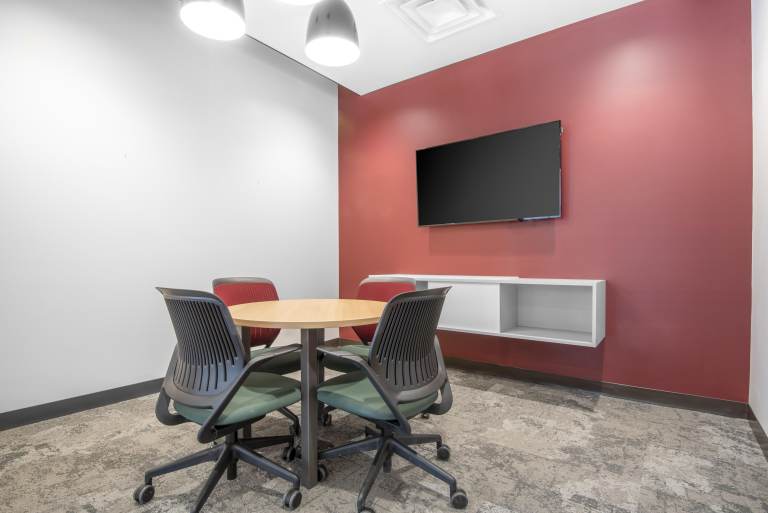 Cheltenham - GL519EJ \ Serviced Office for 4 Workstations