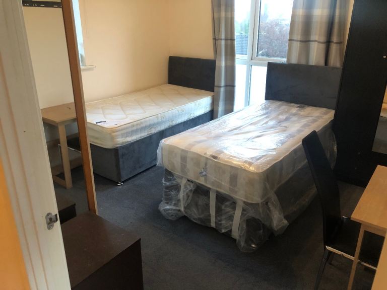 Room available | 290 PCM | All bills included