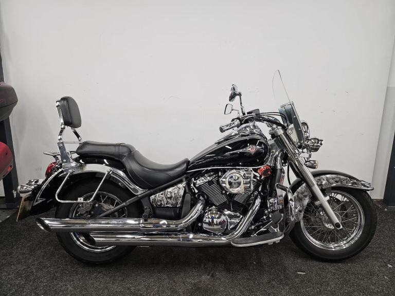 KAWASAKI VN900 CLASSIC ** ENGINE BARS - SISSY BAR - 12 MONTH MOT **
