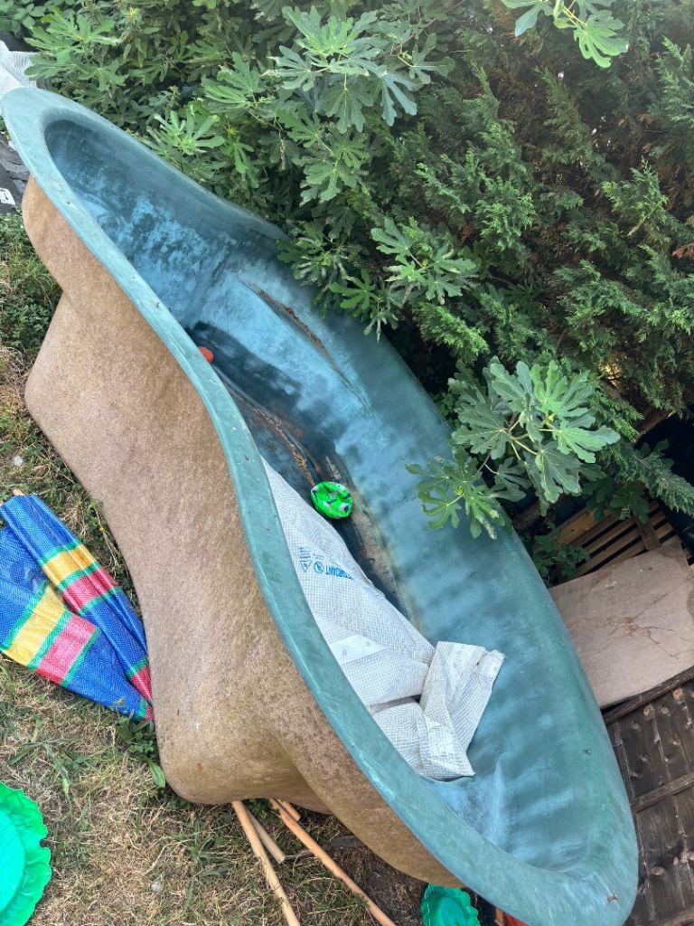 Large fish tank for garden 