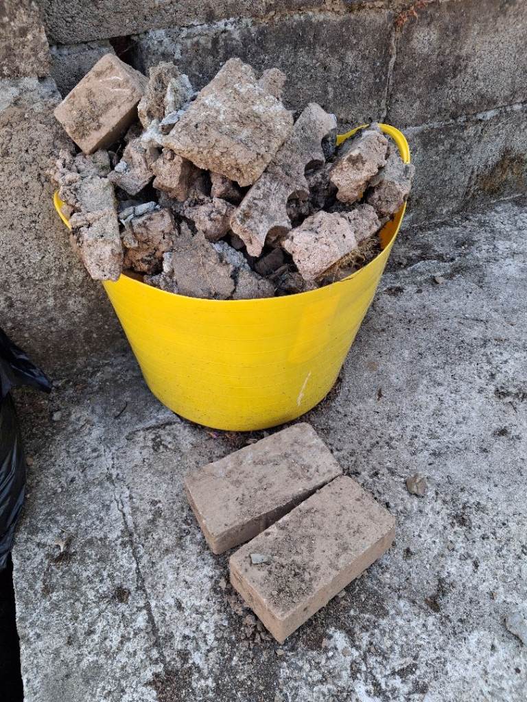 Small bucket of rubble