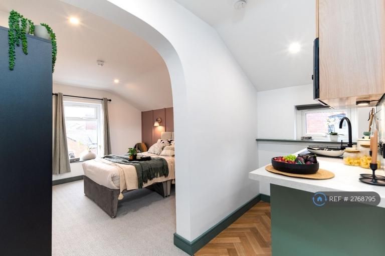 1 bedroom in Chorley Road, Swinton, Manchester, M27 (#2768795)