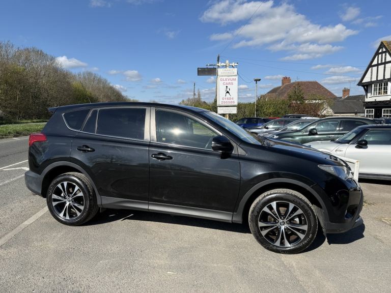 TOYOTA RAV4 2.0 D-4D Icon Black Manual Diesel 2015