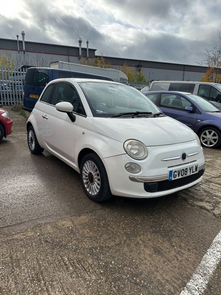 Fiat 500 1.3 Diesel - Multi media, Pan roof, Cheap to insure