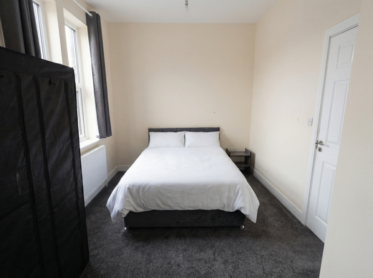 Kings Heath (B14) Refurbished Double Bedroom £650 PCM