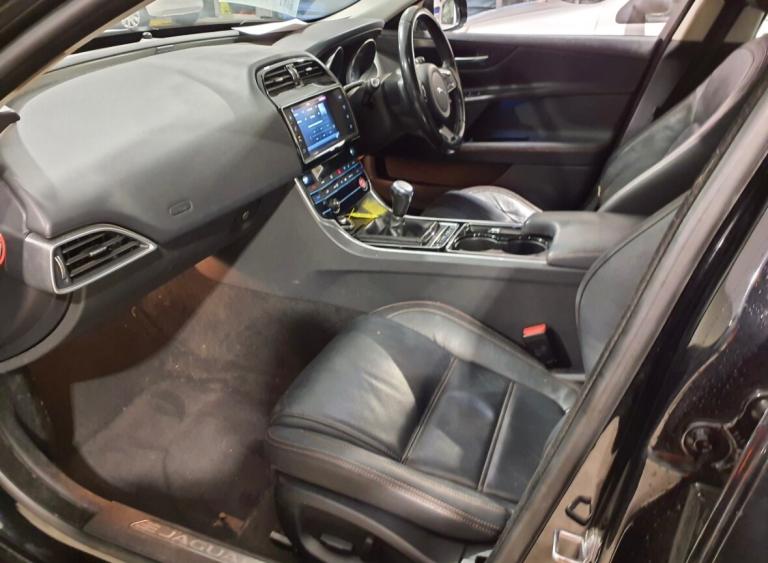 2015 Jaguar XE 2.0d Prestige 4dr SALOON Diesel Manual