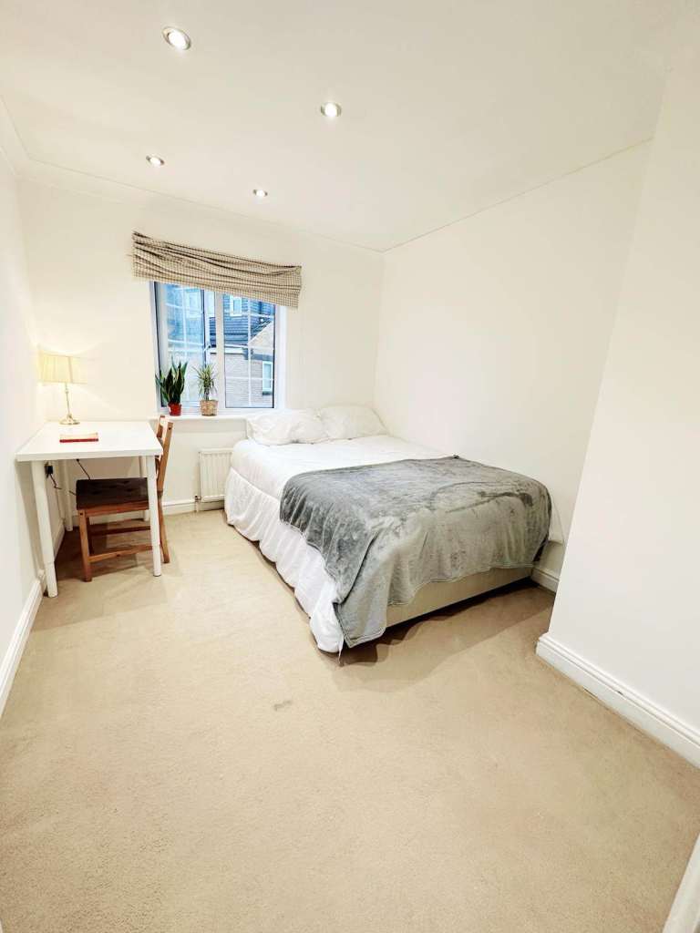 ⭐ FURNISHED DOUBLE ROOM IN ACTON — MOVE IN NOW 🌞