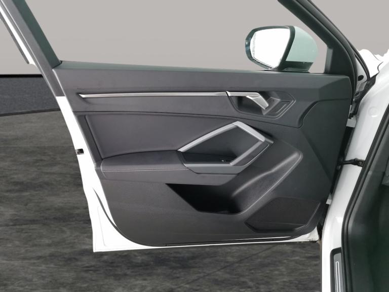 2024 Audi Q3 35 TDI S Line 5dr S Tronic [Leather] ESTATE DIESEL Automatic