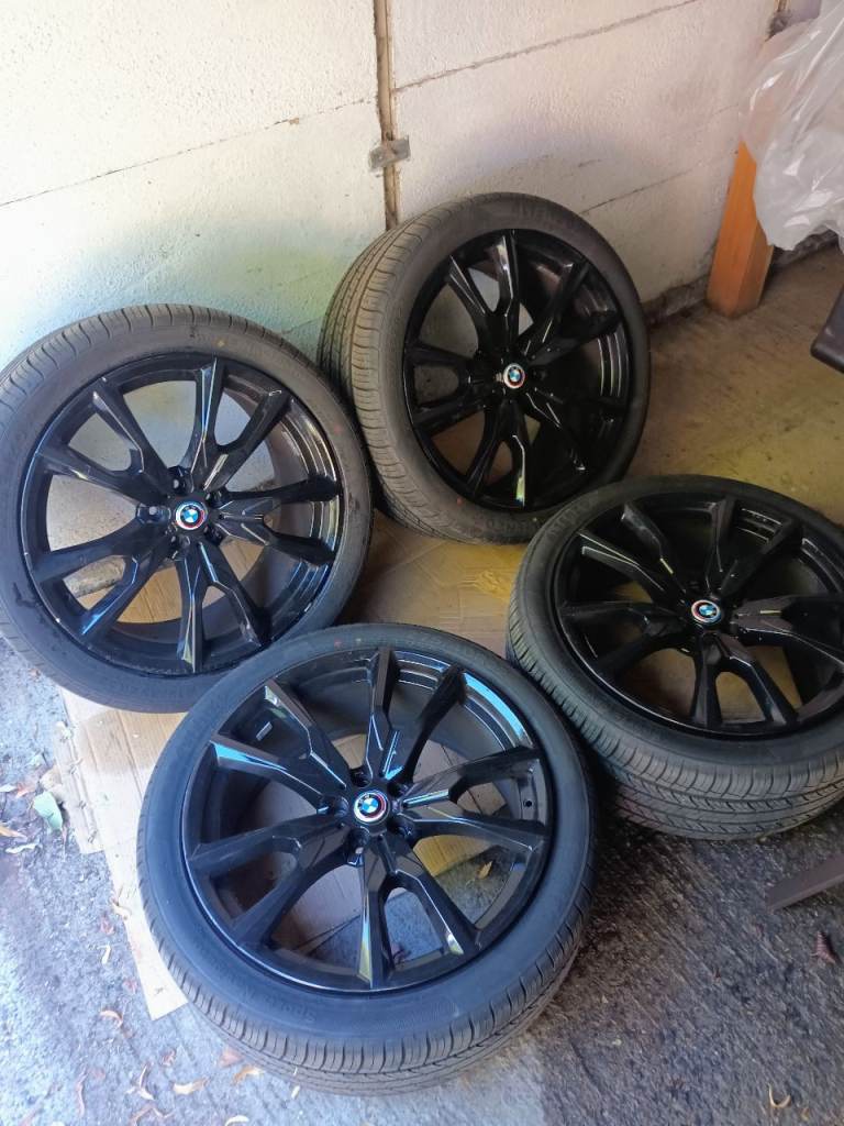 bmw geniune oem staggared 22inch 755m wheels with new tyres bmw-audi-mercedes