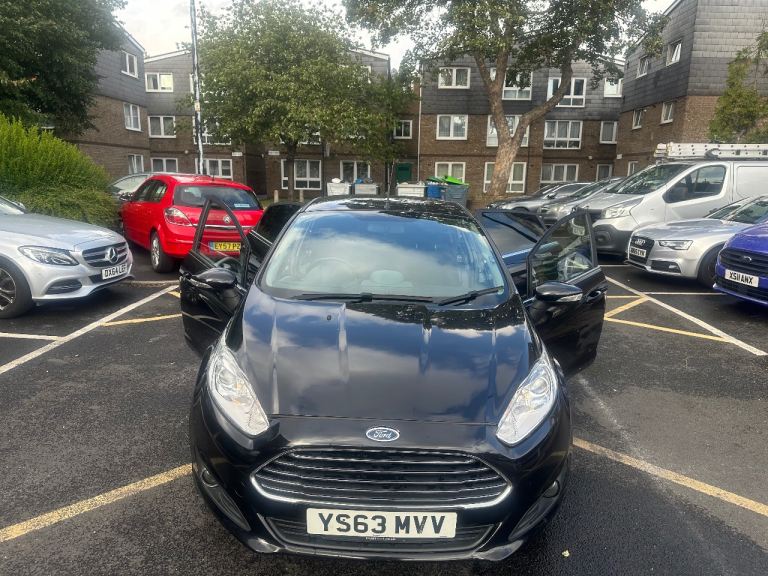 Ford, FIESTA, Hatchback, 2013, Automatic, 1597 (cc), 5 doors