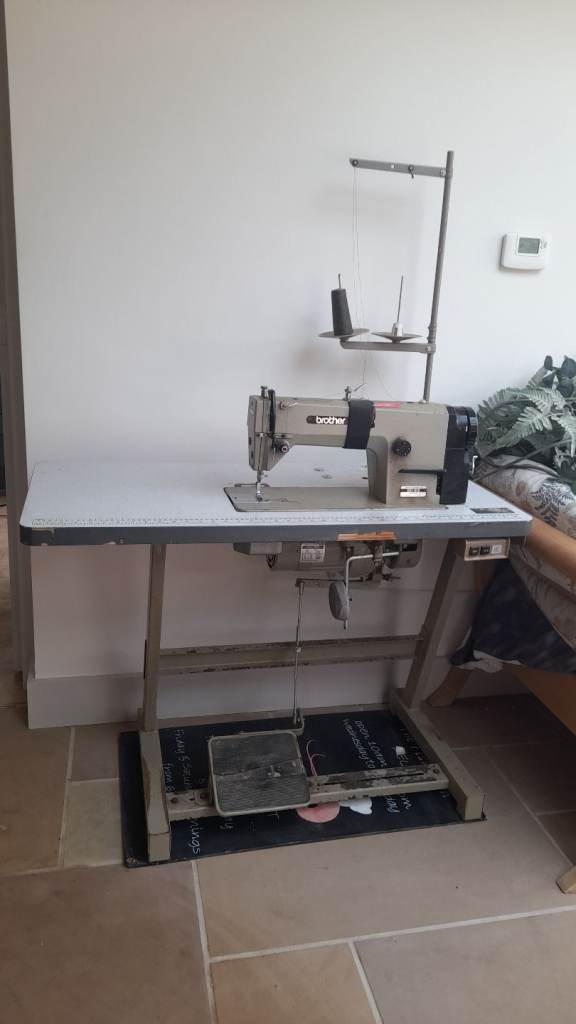 Industrial sewing machine