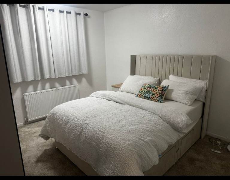 Short Let  Only  A Newly refurbished spacious luxury home