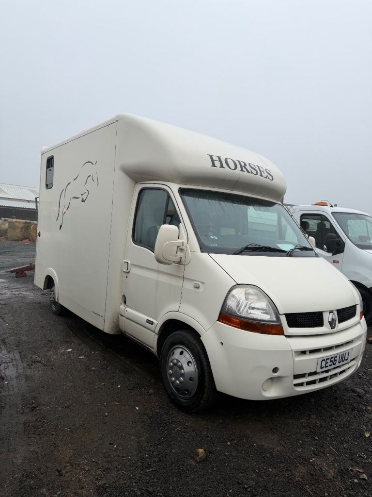 Renault Master 3.5tn Horsebox. Low mileage, amazing condition.