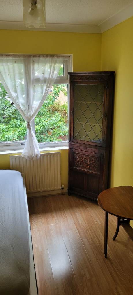 SINGLE ROOM FOR RENT IN CROYDON 
