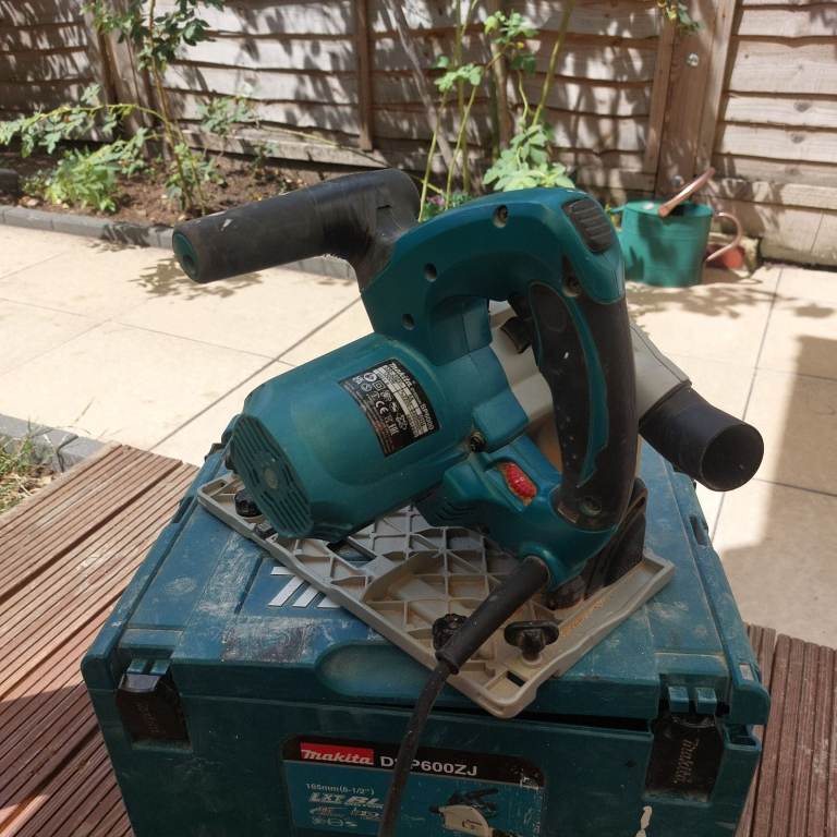 Makita SP6000 Plunge Circular Saw