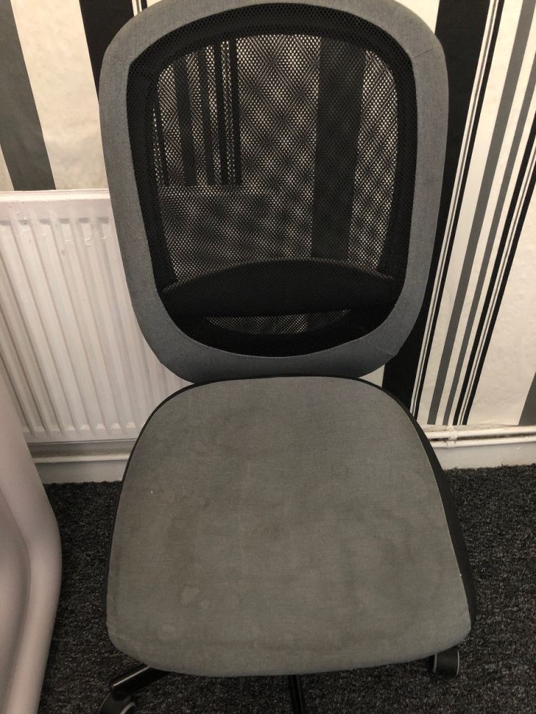 Desk chair
