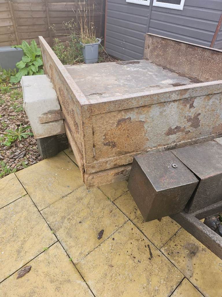 Tipping trailer 