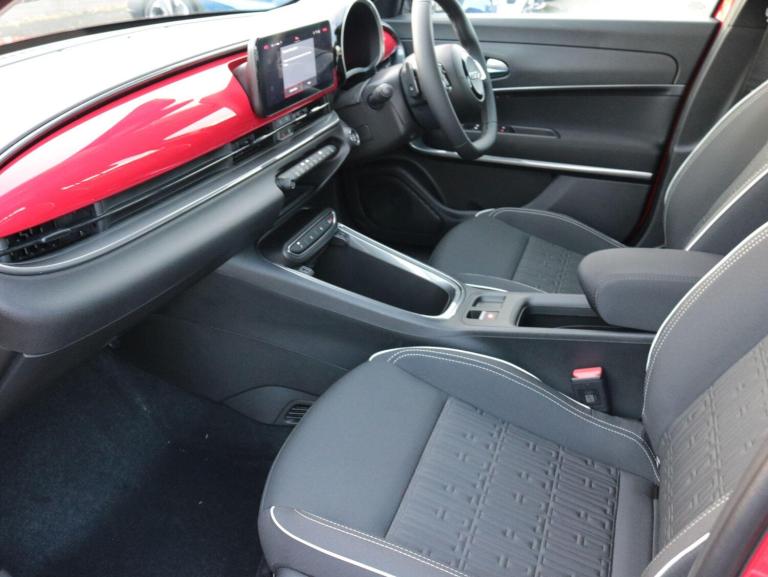 2025 Fiat 600 1.2 Hybrid 48V 136 5dr eDCT-6 HATCHBACK PETROL Automatic