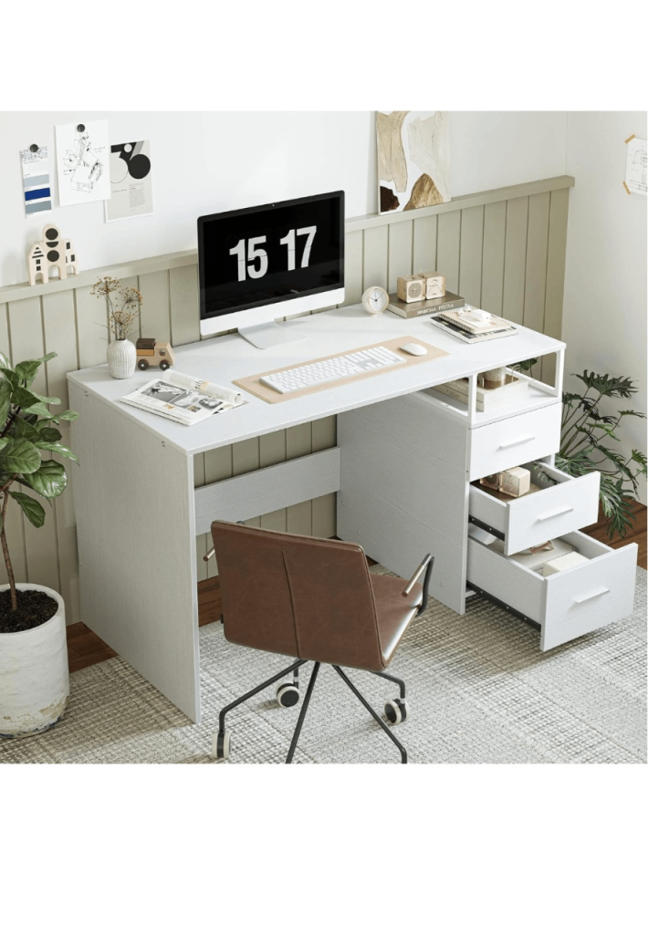 Cubicubi 3 drawer computer/office desk.