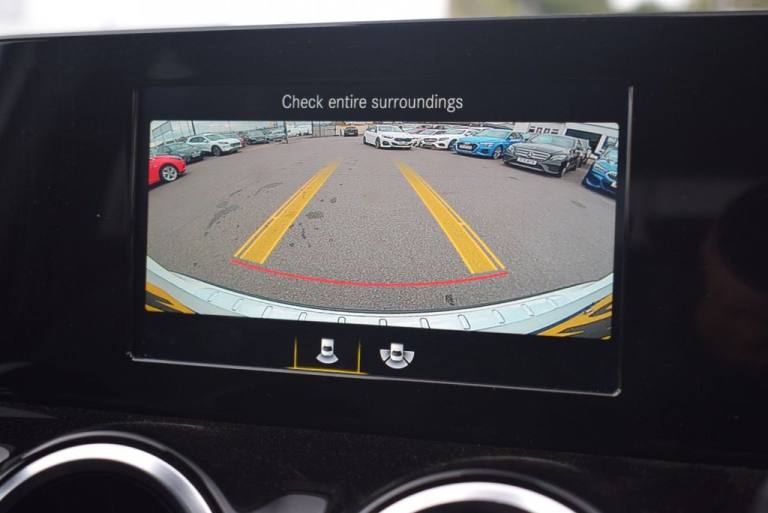 2022 Mercedes-Benz GLA 2.0 GLA200d AMG Line SUV 5dr Diesel 8G-DCT Euro 6 (s/s) (150 ps) HATCHBACK...