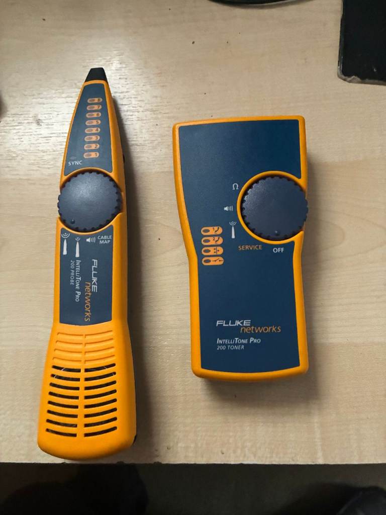 Fluke Intellitone Pro 200 Cable Tester and Toner