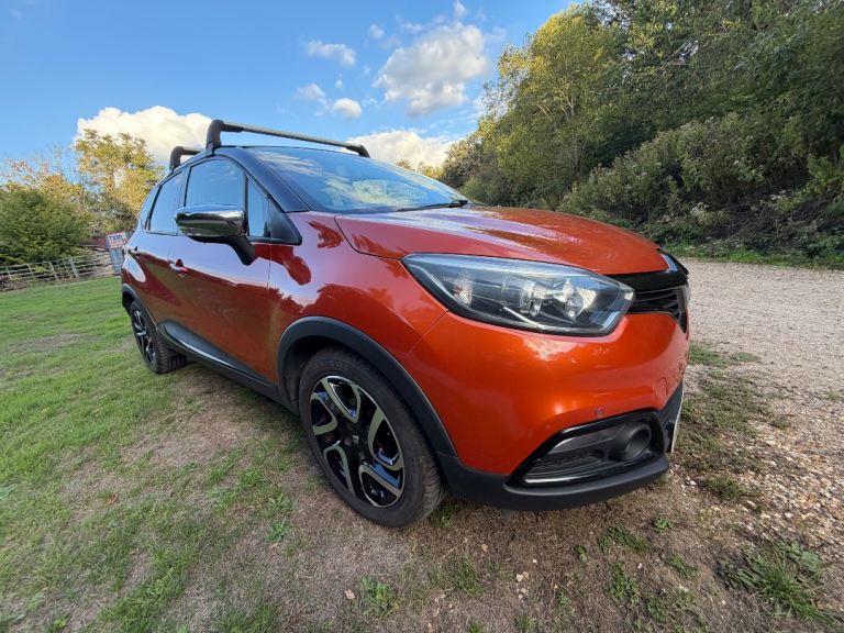 Renault, CAPTUR, Hatchback, 2014, Manual, 898 (cc), 5 doors