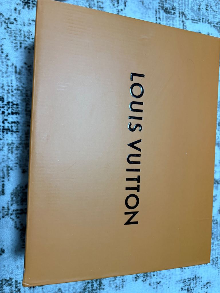 Size 9 LV skates grey