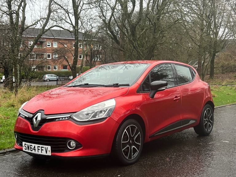 2014 RENAULT CLIO D-QUE, (899 cc), MOT 11/12/2026, ROAD TAX £20 PER YEAR, SEE ADVERT