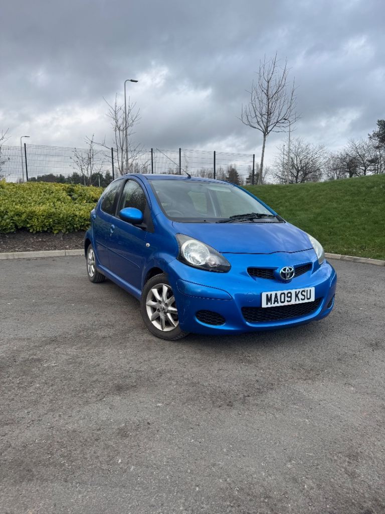 Toyota, AYGO, Hatchback, 2009, Manual, 998 (cc), 5 doors
