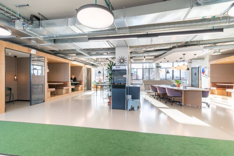 Bristol - BS1 2NB \ Flexible Desk Access Through Coworking Membership