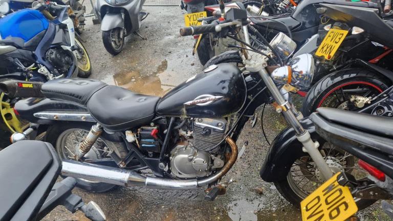 2007 07 SUZUKI MARAUDER GZ 125 K6 GZ125 CRUISER SPARES REPAIR PROJECT BEEN STOOD