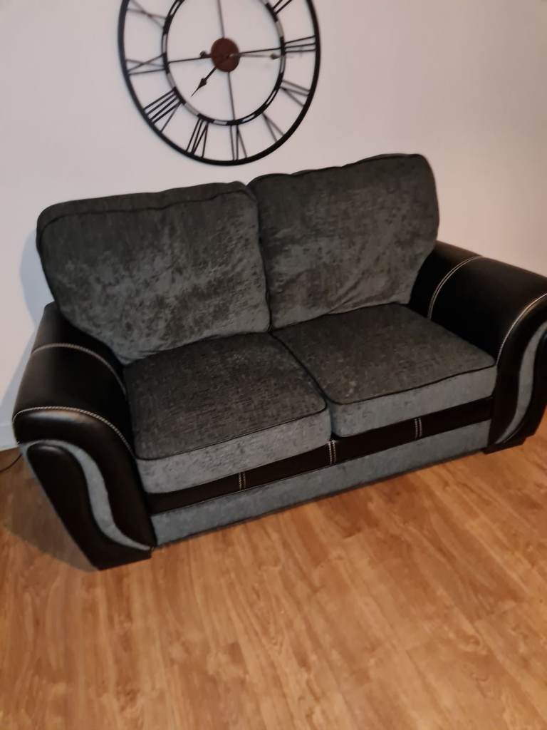 3+2 SEATER COUCHES