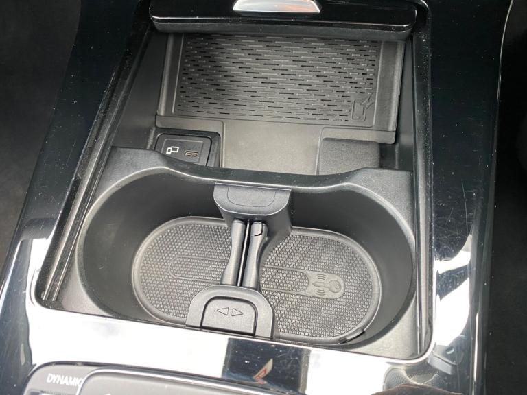 2020 Mercedes-Benz A-Class 1.3 A180 AMG Line (Executive) 7G-DCT Euro 6 (s/s) 5dr HATCHBACK Petrol...