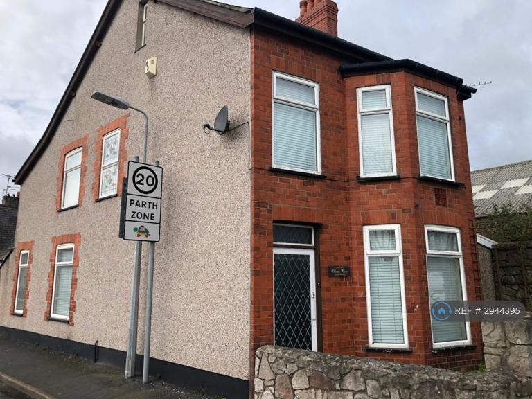 4 bedroom house in Beach Road, Bangor, LL57 (4 bed) (#2944395)