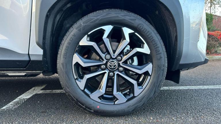  Toyota Yaris Cross 1.5 VVT-h Design SUV 5dr Petrol Hybrid E-CVT Euro 6 (s/s) (116 ps) Petrol/Ele...