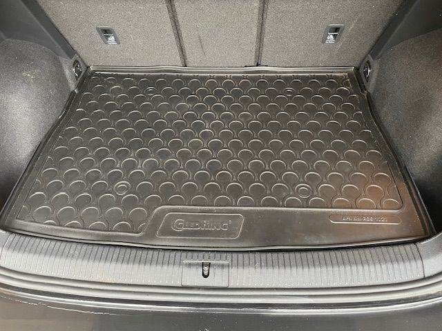 VW Golf boot liner
